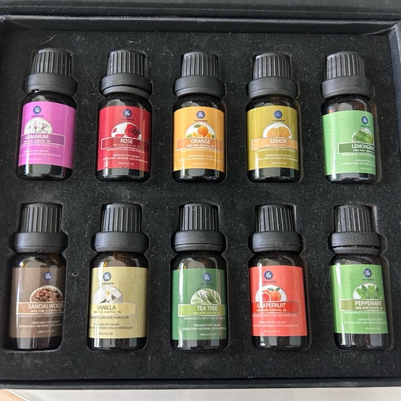 NEW Essential Oil Set 10 oils Laguna Moon - Picture 2 of 2